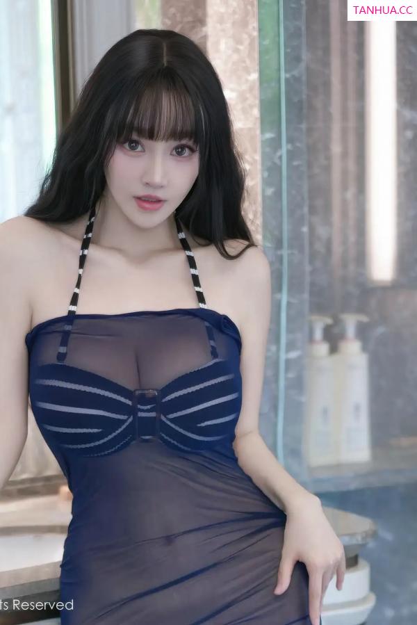 朱可 barbie可儿 [XiuRen]高清写真图 2025.11.21 No.11017 朱可儿Flora 黑色皮服第18张图片